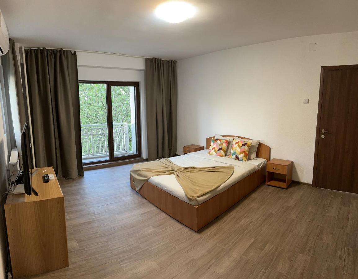 Central Studio Apartment Bucureşti Ngoại thất bức ảnh